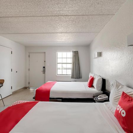 Oyo Hotel Houston Katy Freeway Экстерьер фото