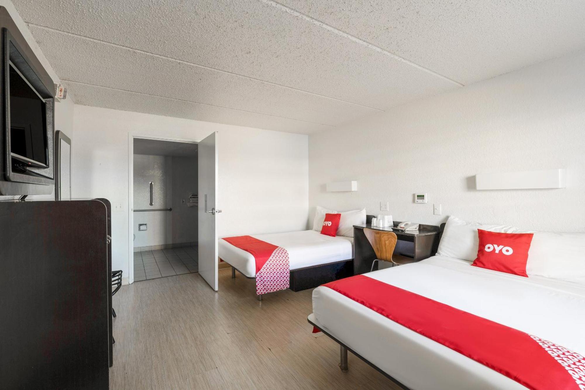 Oyo Hotel Houston Katy Freeway Экстерьер фото