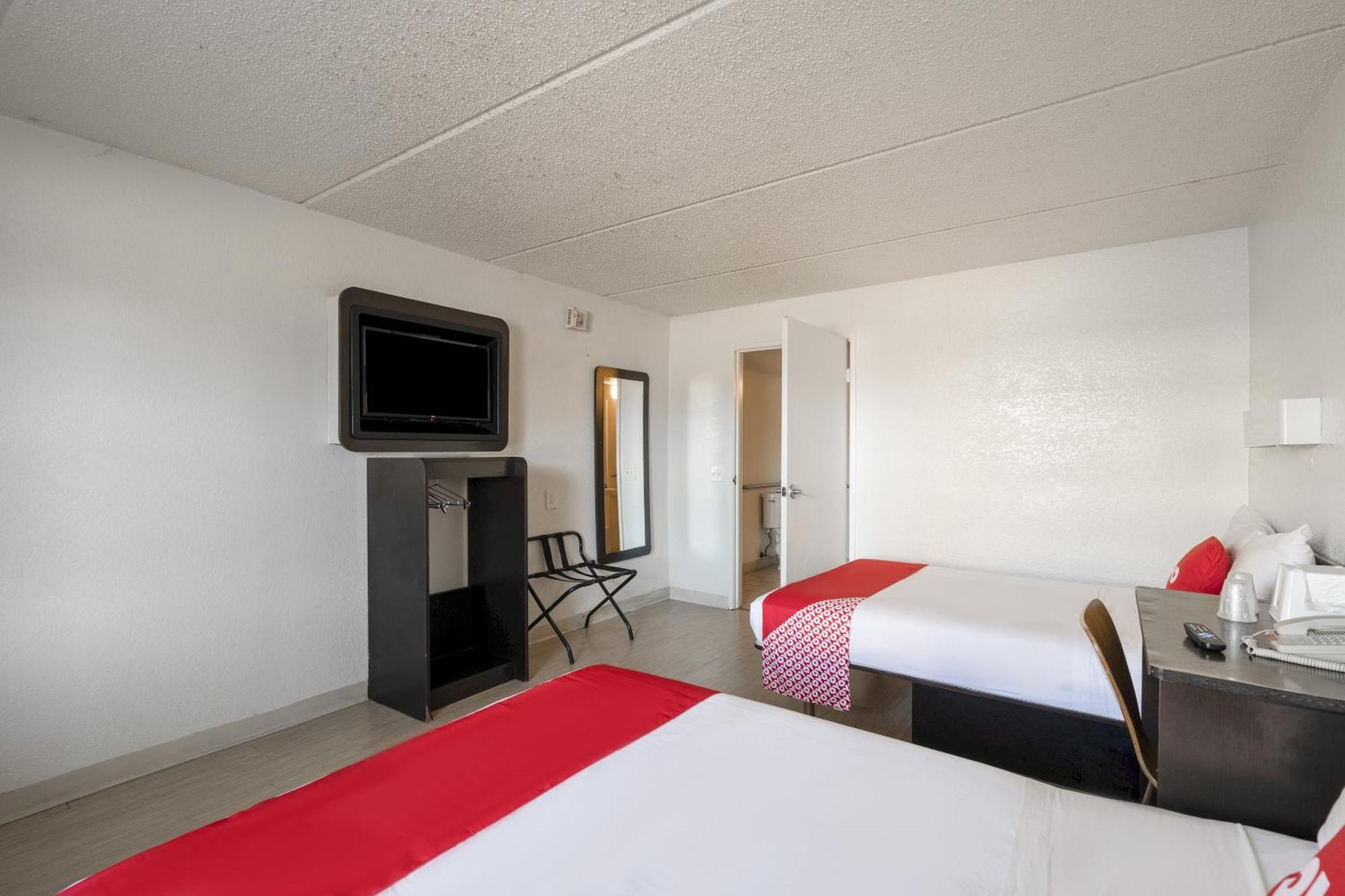 Oyo Hotel Houston Katy Freeway Экстерьер фото