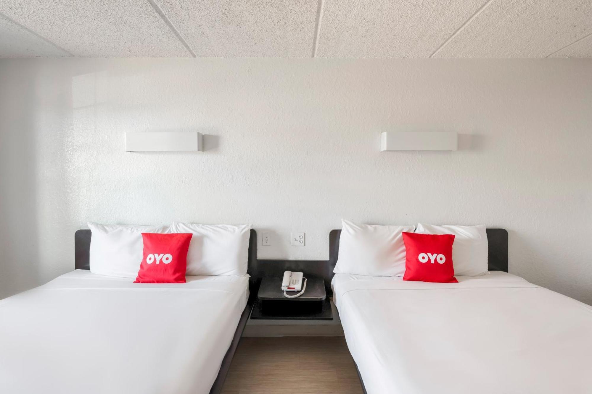 Oyo Hotel Houston Katy Freeway Экстерьер фото