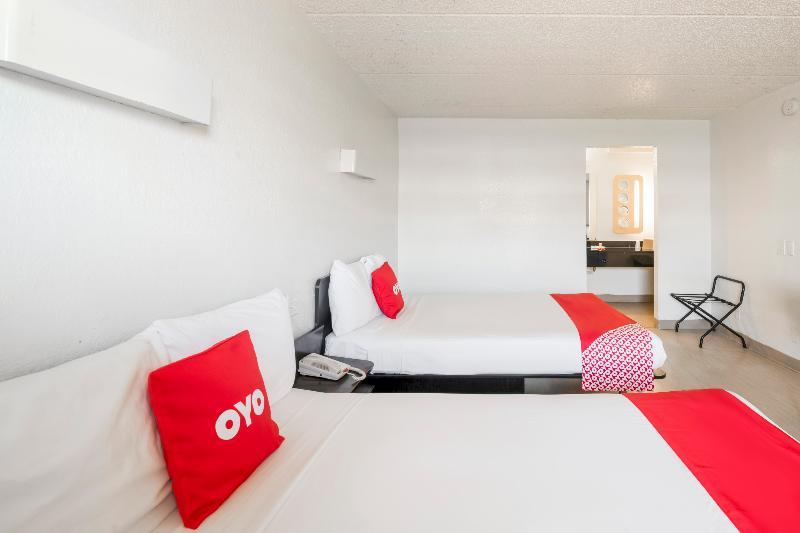 Oyo Hotel Houston Katy Freeway Экстерьер фото